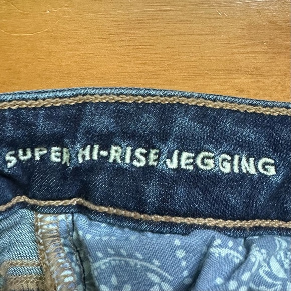 American Eagle Super Hi Rise Jeggings - Picture 9 of 11